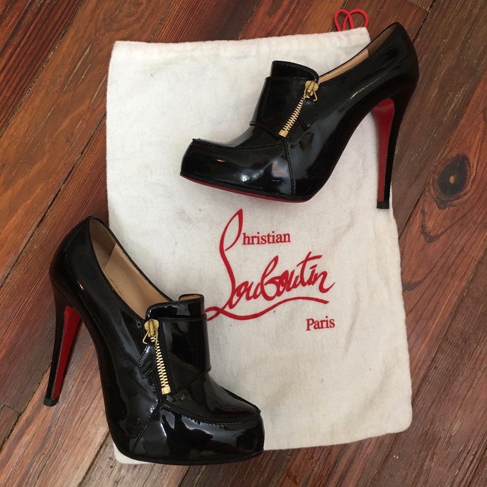 Louboutin patent leather zipper ankle booties 37.5
